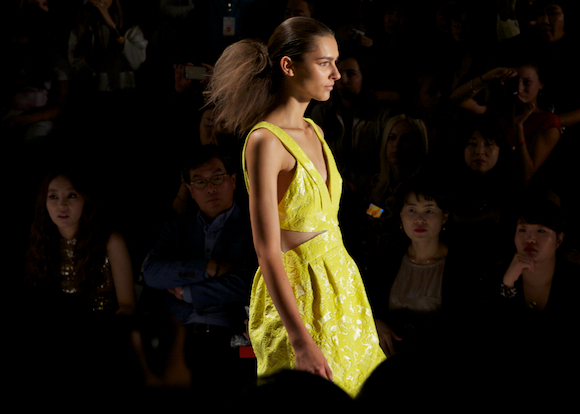 spring 2014 cut out trend on the runway at son jung wan